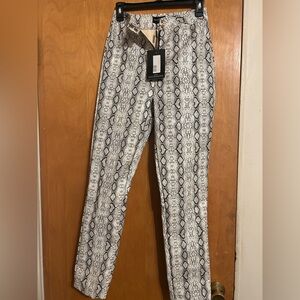 PrettyLittleThing Snake Print Trousers - Black and White